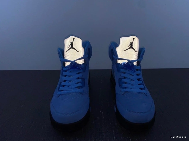 DV1310-401 Jordan 5 Air UNC 0812